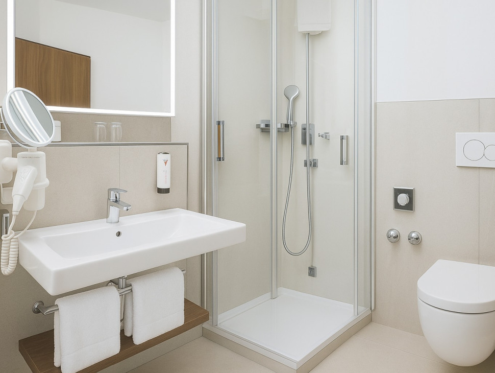 Königshof Doppelzimmer Premium Bad 2